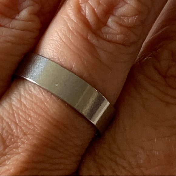 🎉3/$45🎉 Single bezel band size 9 - Picture 3 of 8